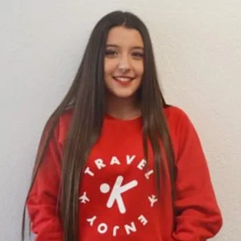 Ainhoa Pallares - Administrativa / Monitora